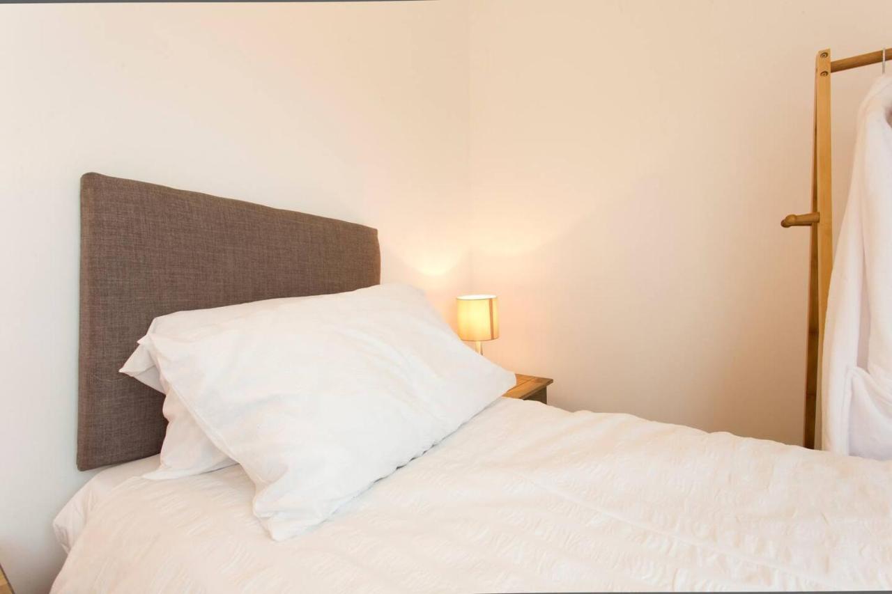 Remarkable 2-Bed Apartment In Culross Exteriér fotografie