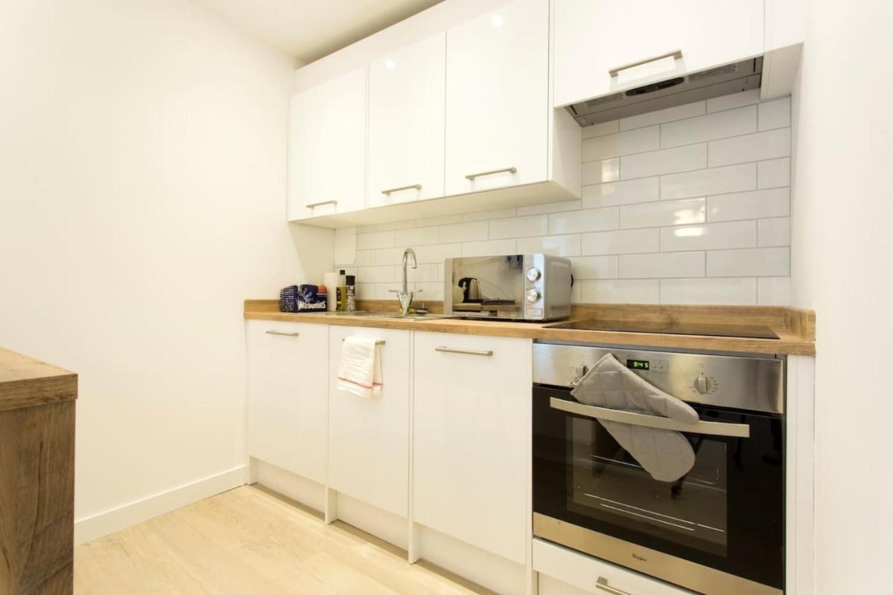 Remarkable 2-Bed Apartment In Culross Exteriér fotografie